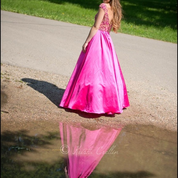 Sherri Hill Size 4 grad dress - Picture 2 of 3